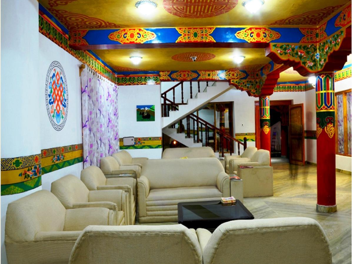 Tih Hotel Antelope Tm 列城 外观 照片