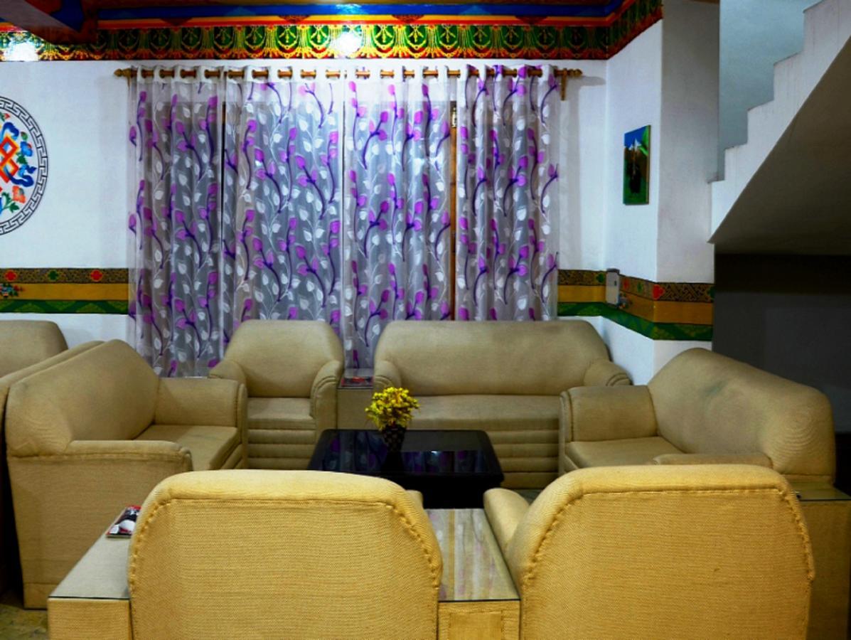 Tih Hotel Antelope Tm 列城 外观 照片